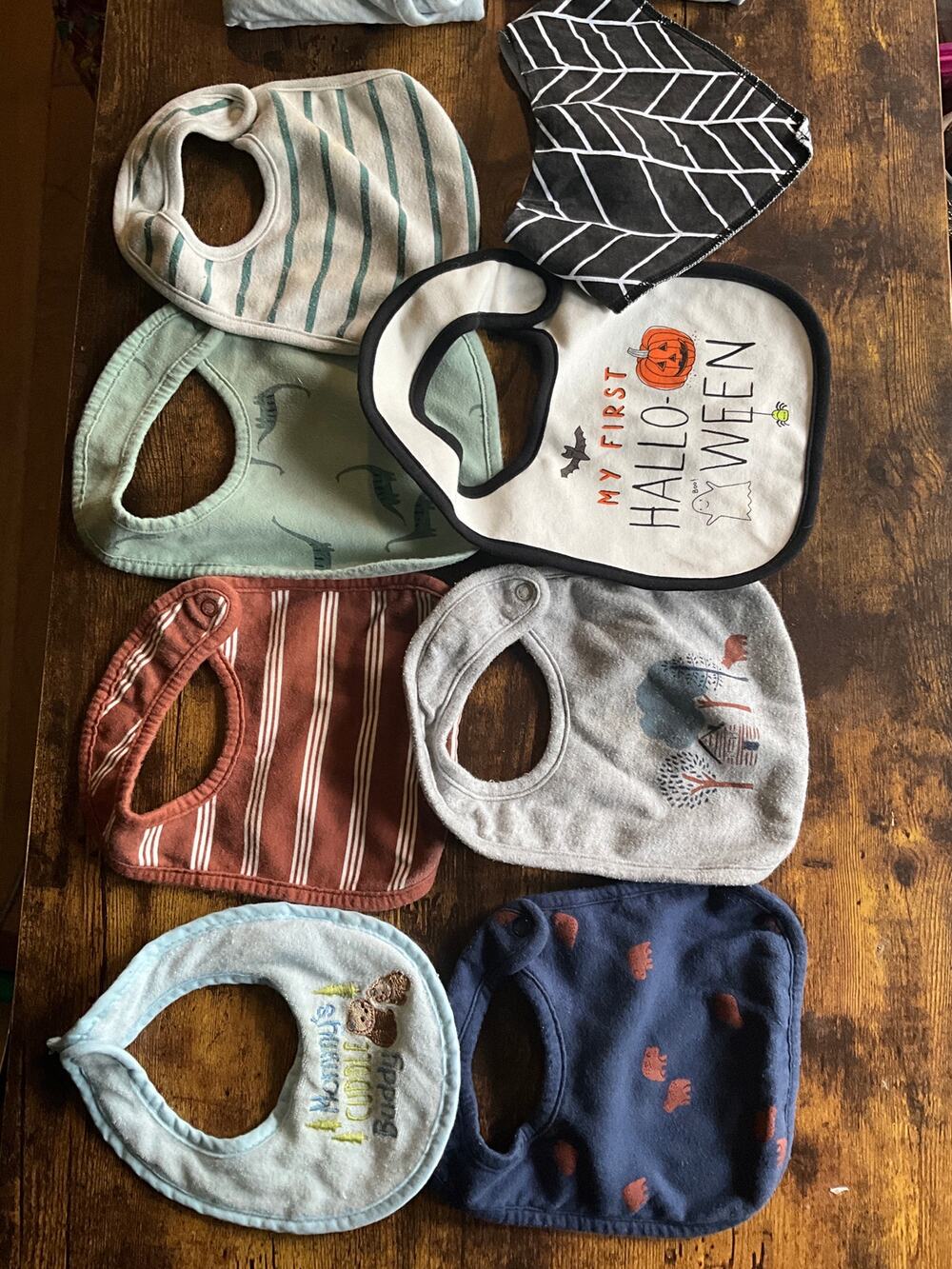 Lot of 8 Baby Bibs and 2 Blankets Various Colors Great Shape